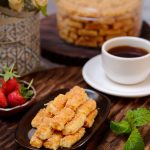 kastengel keju parmesan Quelita – kue kering gurih renyah halal untuk hampers